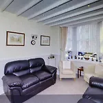 Sylvern House Σκάρμπορο