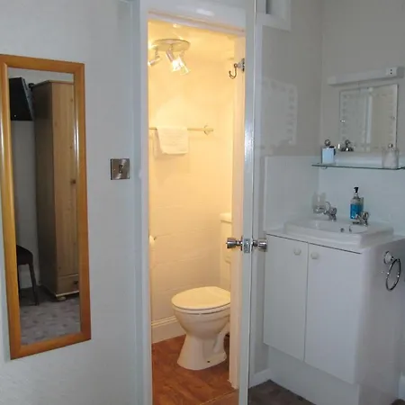 Guest house Sylvern House